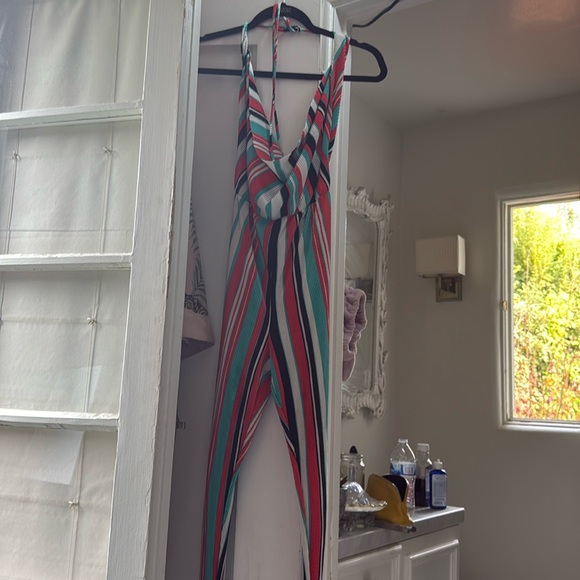 Monaco romper
Size s - Picture 2 of 2